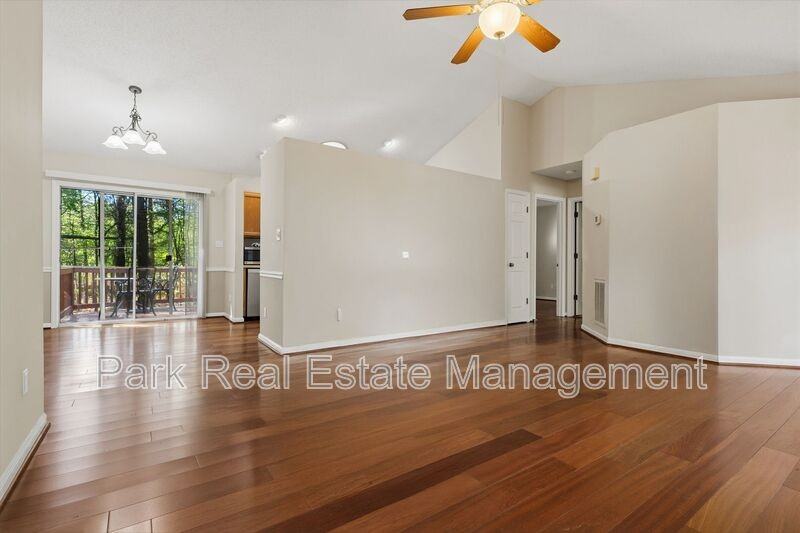 106 Laura May Ln - Photo 2 of 17