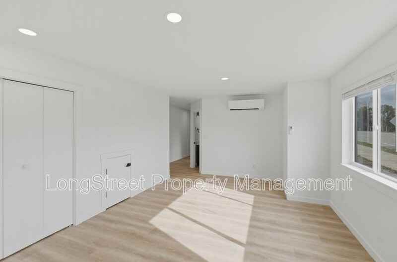 820 S 19th St - Photo 4 of 41