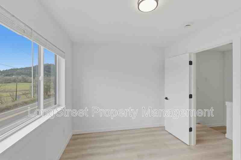 820 S 19th St - Photo 7 of 41