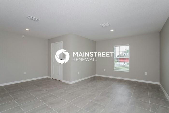 333 Daffodil Ln - Photo 2 of 16