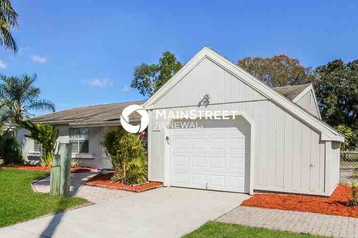 353 Sw Belmont Cir - Photo 4 of 15