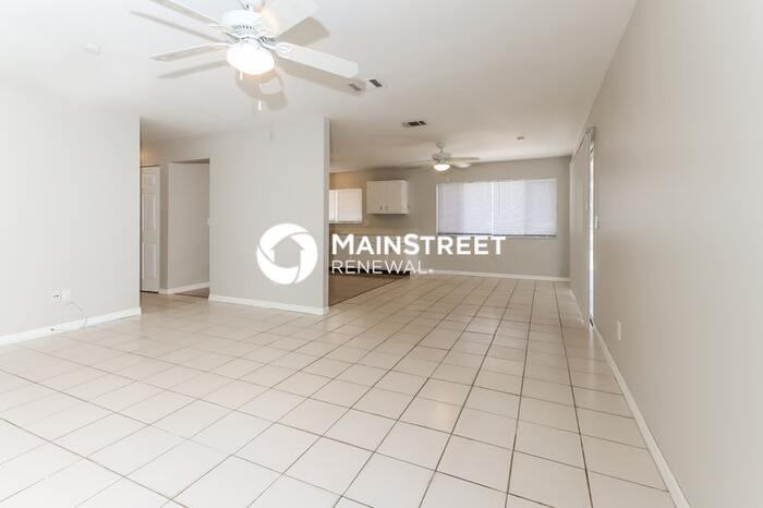 353 Sw Belmont Cir - Photo 6 of 15