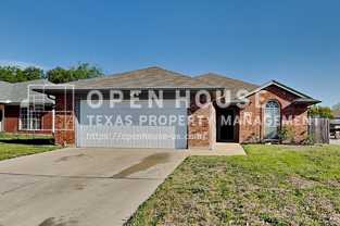 5550 Northfield Dr - Photo 1 of 1