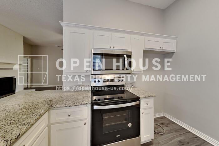 5550 Northfield Dr - Photo 7 of 25