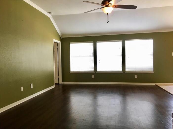 1010 Gulf Way - Photo 3 of 18