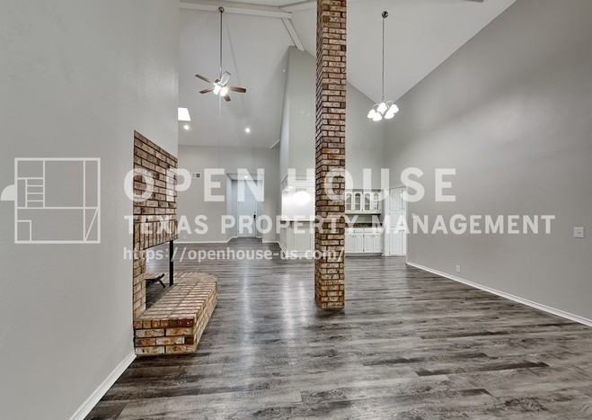 4315 Rambling Creek Dr - Photo 5 of 20