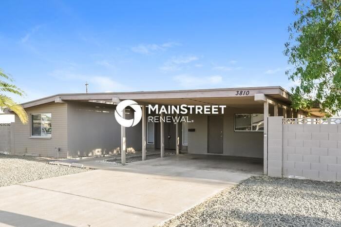 3810 W Townley Ave - Photo 2 of 16