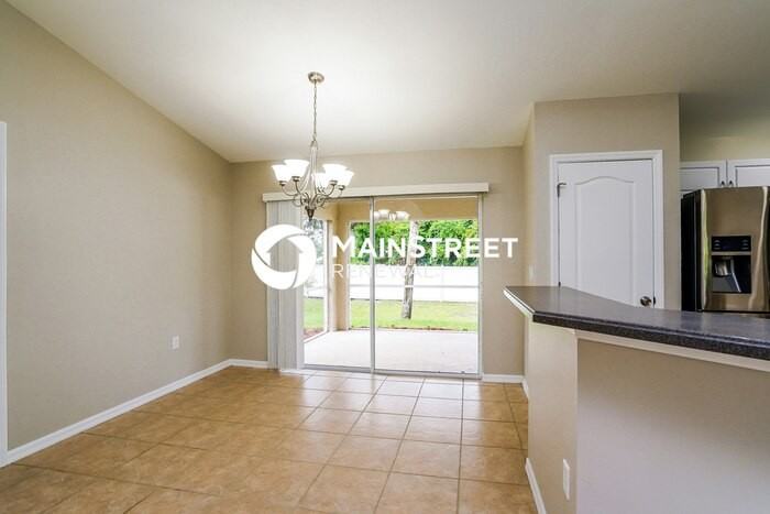 3709 Kilarney St - Photo 6 of 16