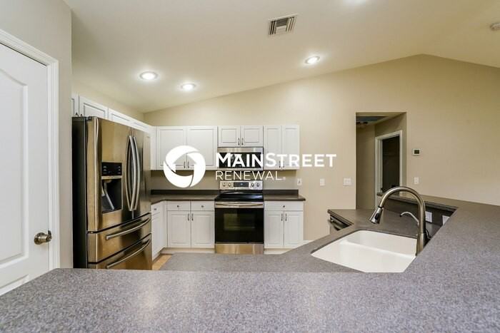 3709 Kilarney St - Photo 7 of 16