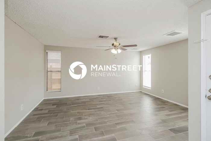 2100 N Comanche Dr - Photo 3 of 16