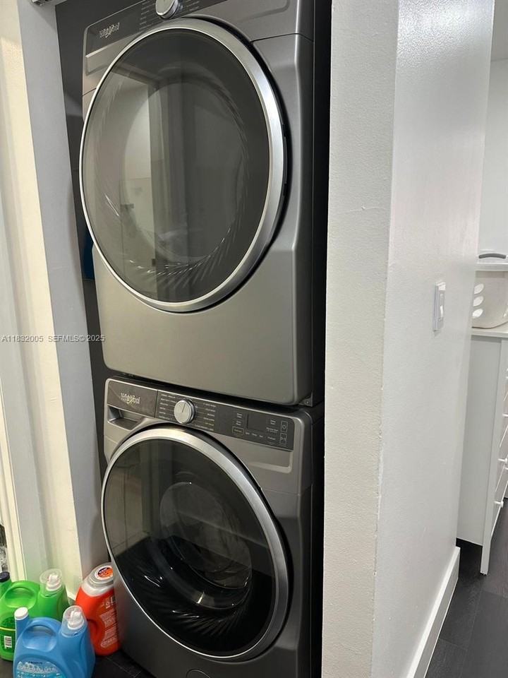 11360 Southwest 1st Street #504 - Photo 5 of 21