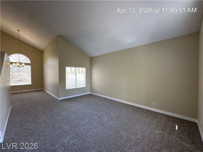 115 Hanover Dr - Photo 2 of 50