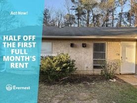 248 Fox Glen Rd Nw #B - Photo 1 of 1