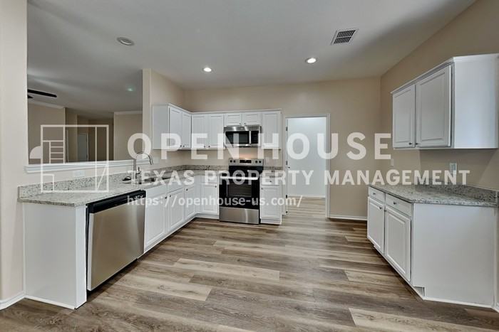 8845 Noontide Dr - Photo 7 of 20