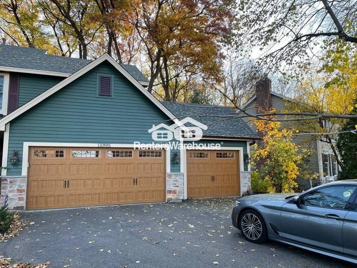 18995 31st Pl N - Photo 2 of 35