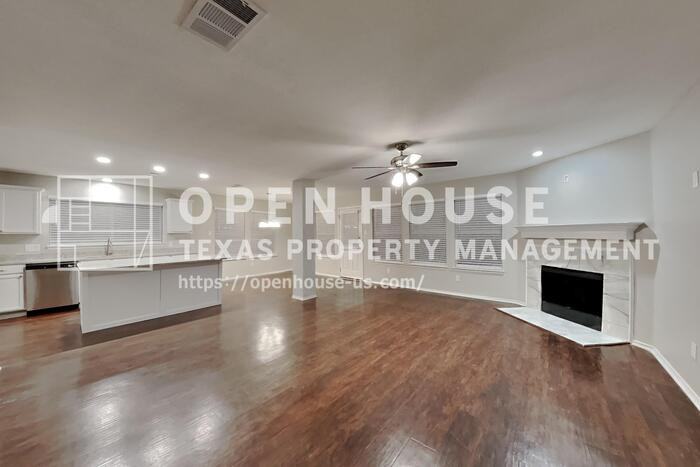 710 Hickory Ln - Photo 5 of 21