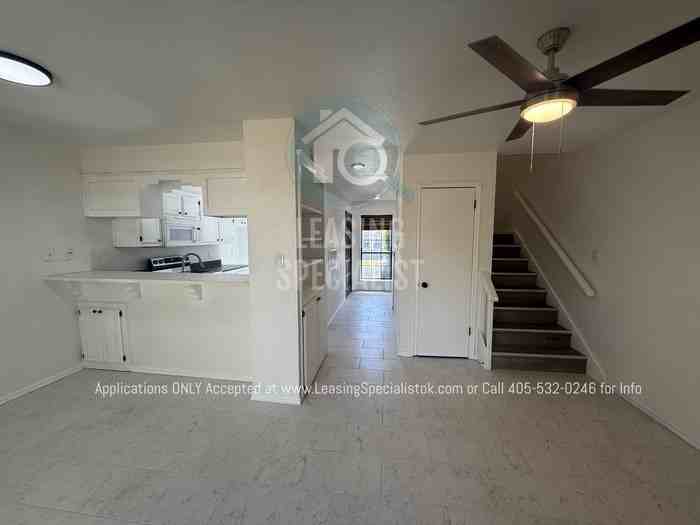 1026 Rambling Oaks Dr #B - Photo 6 of 36