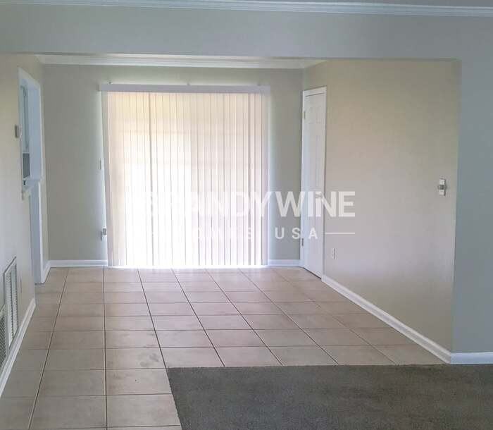 5906 Marty Ct - Photo 3 of 10