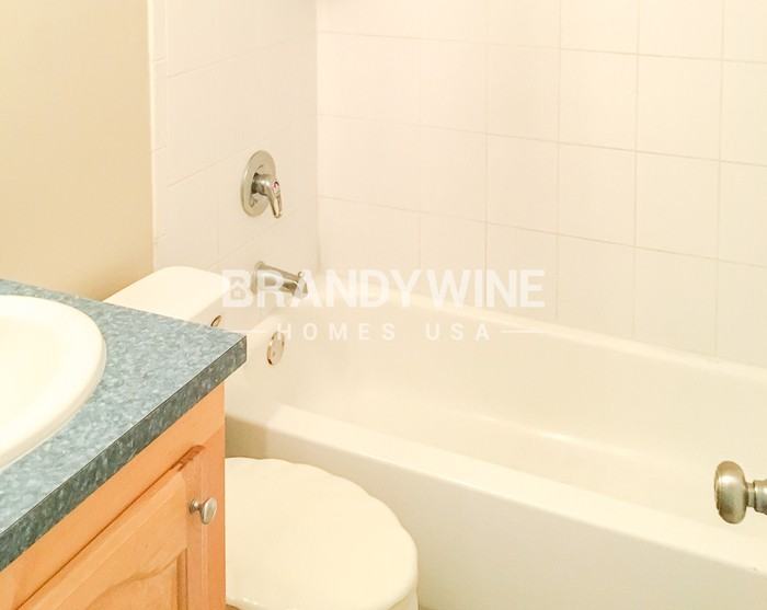 5906 Marty Ct - Photo 6 of 10