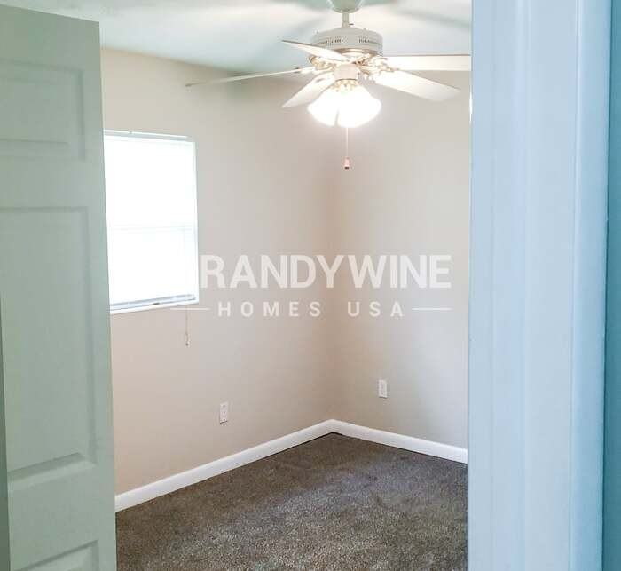 5906 Marty Ct - Photo 7 of 10