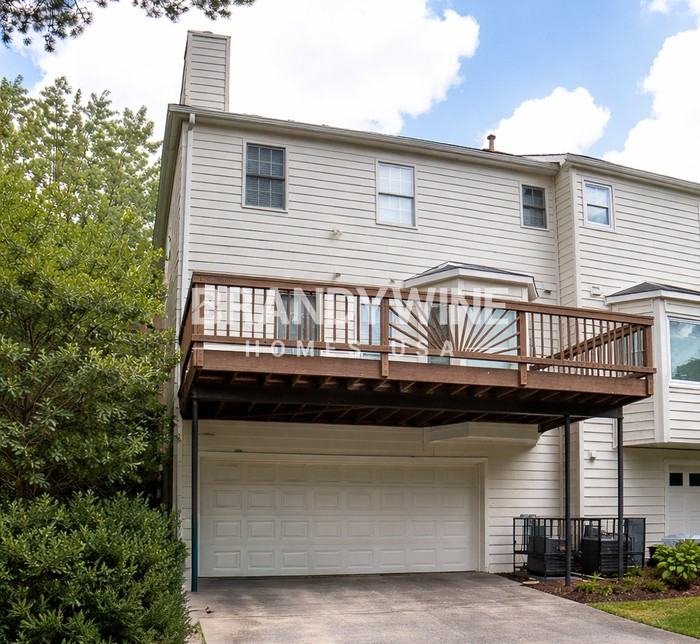 5907 Princess Ln - Photo 2 of 5