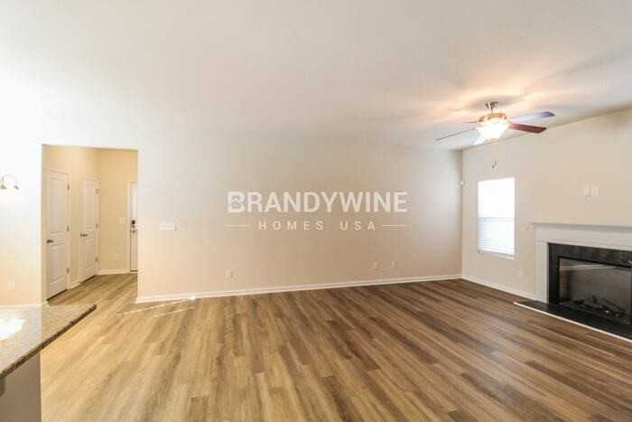 604 Armitage Way - Photo 4 of 25