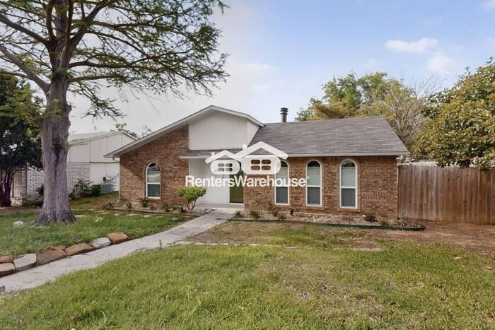 4840 Graham Ct - Photo 4 of 41