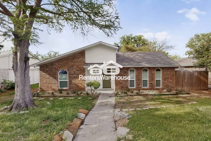 4840 Graham Ct - Photo 5 of 41