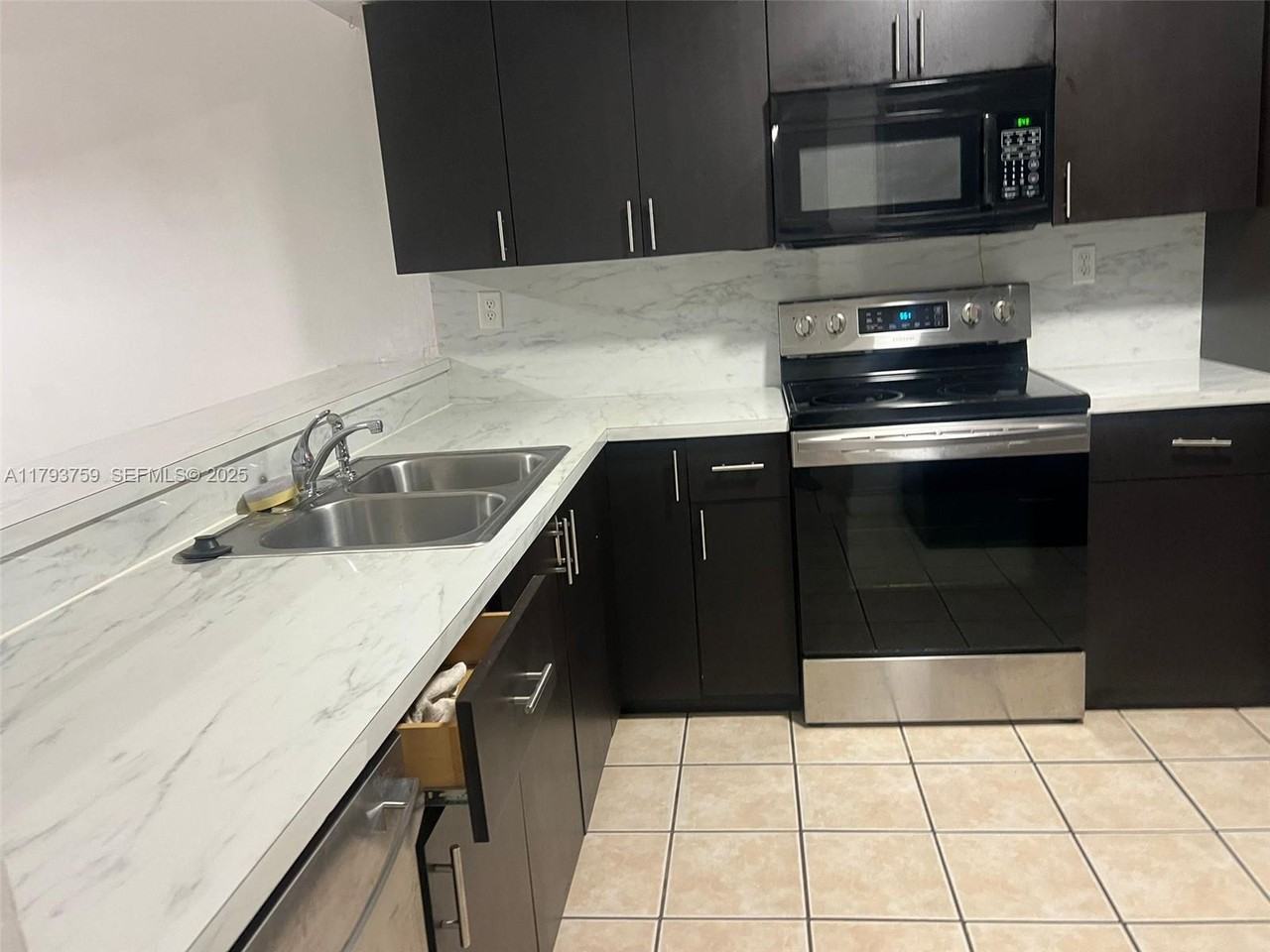 13301 Southwest 88th Terrace South #A - Photo 3 of 16