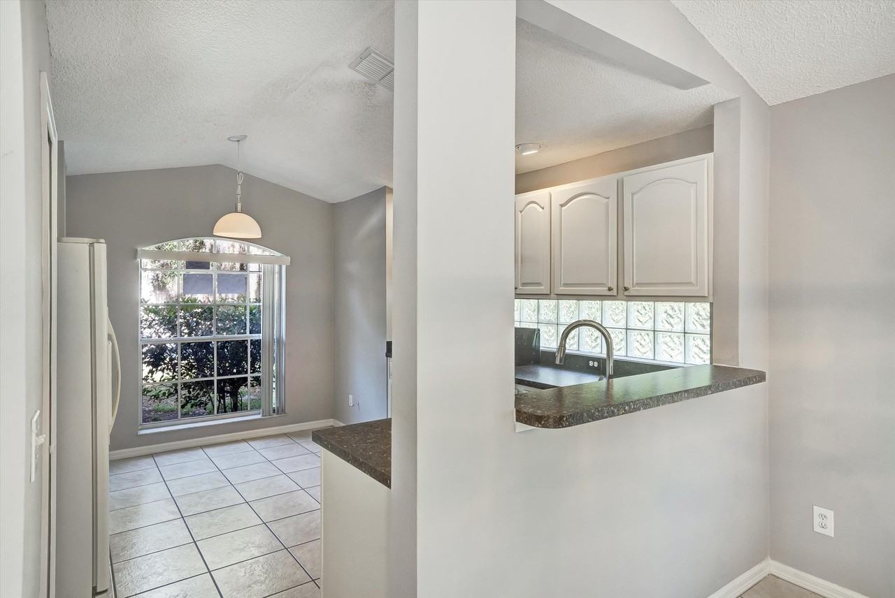 1033 Lake Davenport Blvd #1 - Photo 5 of 47