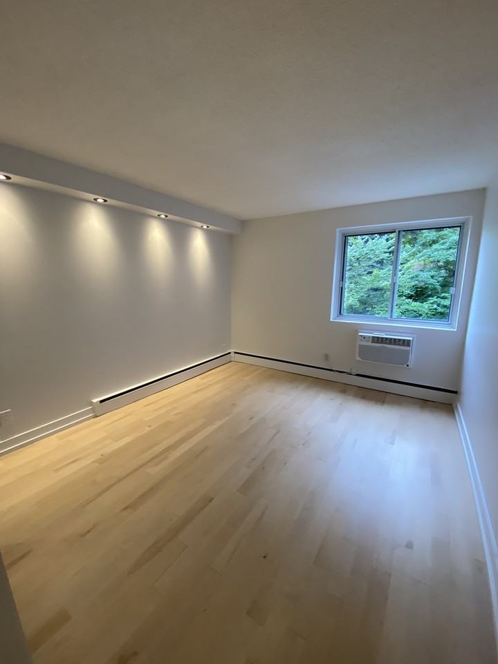 4700 Av Bonavista - Photo 7 of 11