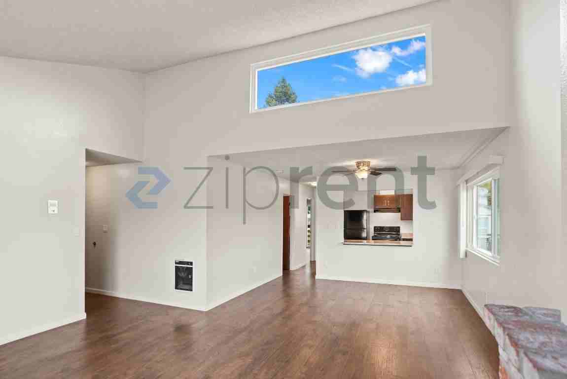 2837 55th Ave #4 - Photo 6 of 19