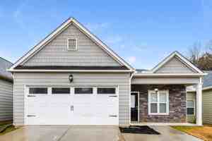 featured image of 19 Castlemoor Loop