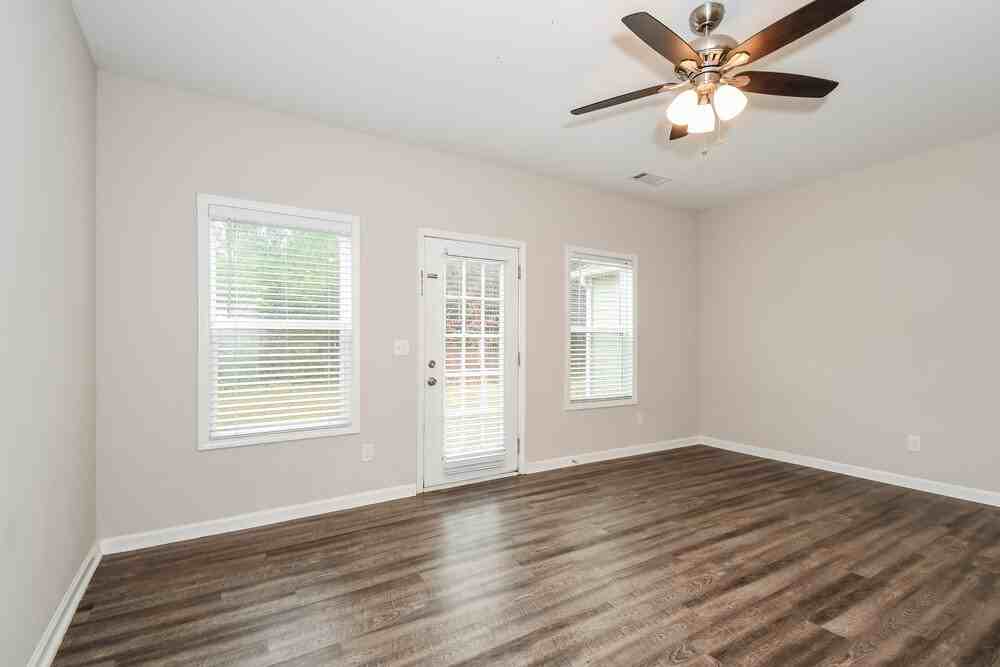 19 Castlemoor Loop - Photo 4 of 17