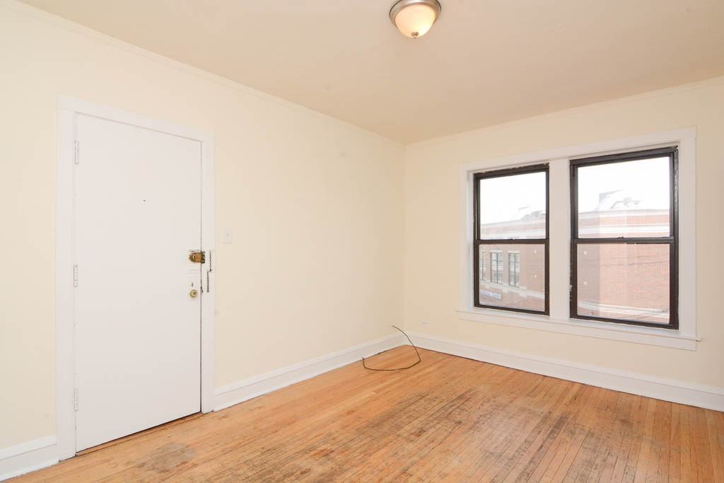 2712 N Spaulding Ave #PHH3 - Photo 5 of 19