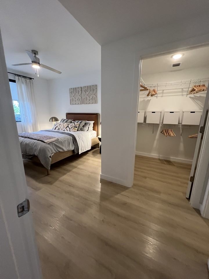 2940 Nw 17th St #653 - Photo 3 of 5