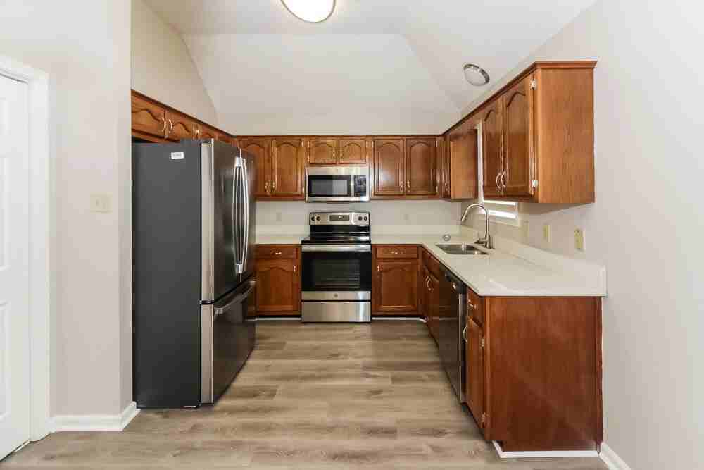 4371 Bunker Hill Dr - Photo 7 of 16