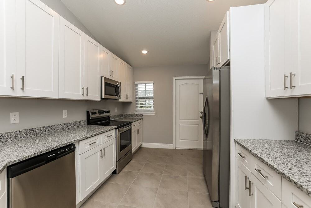 278 Beckenham Dr - Photo 6 of 16