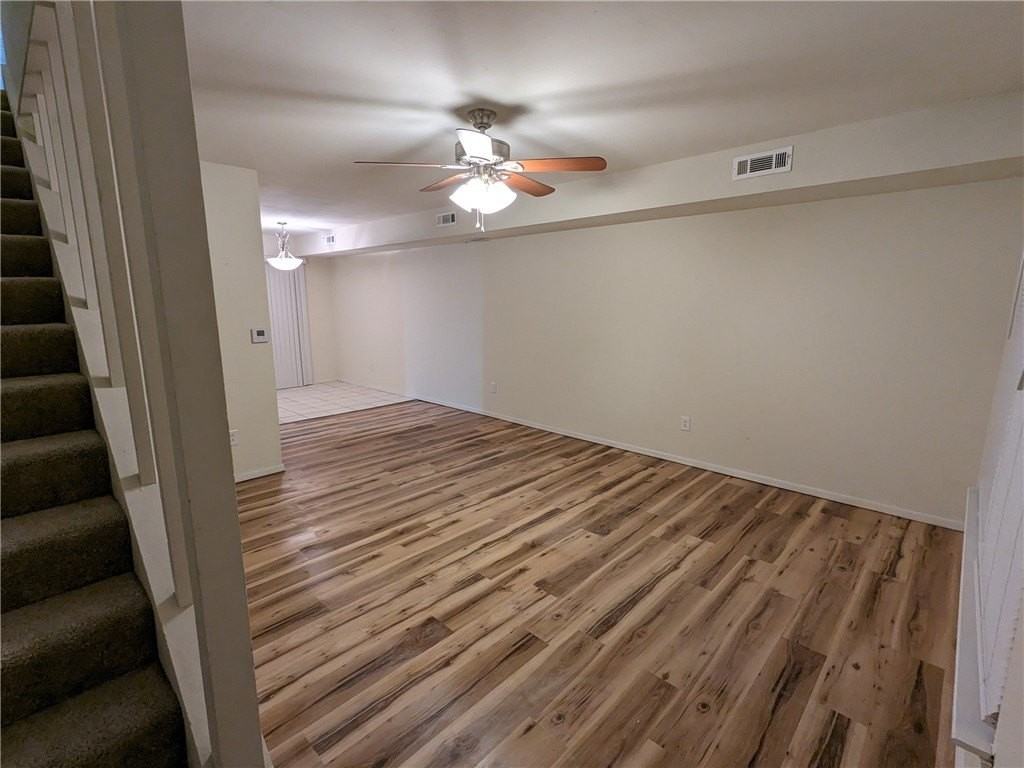 2437 N Brophy Ave #4 - Photo 2 of 14