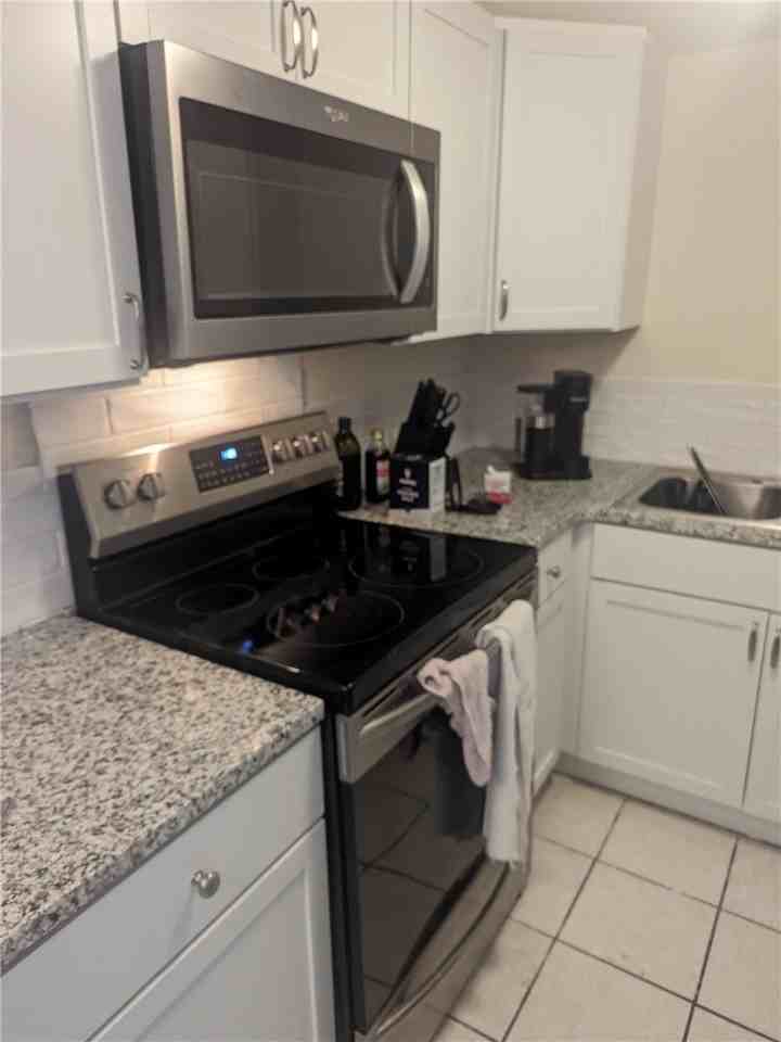 2437 N Brophy Ave #4 - Photo 4 of 12