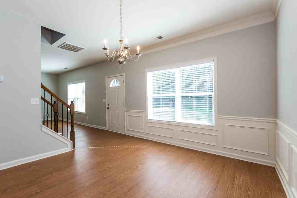 98 Mercer Ln - Photo 2 of 15