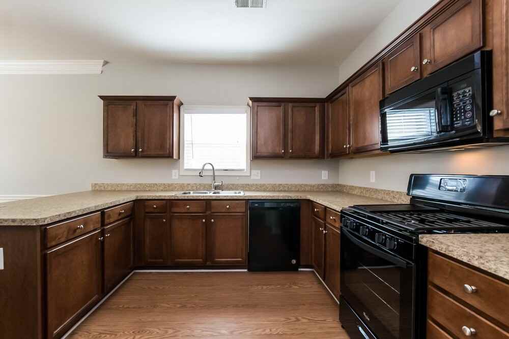 98 Mercer Ln - Photo 3 of 15