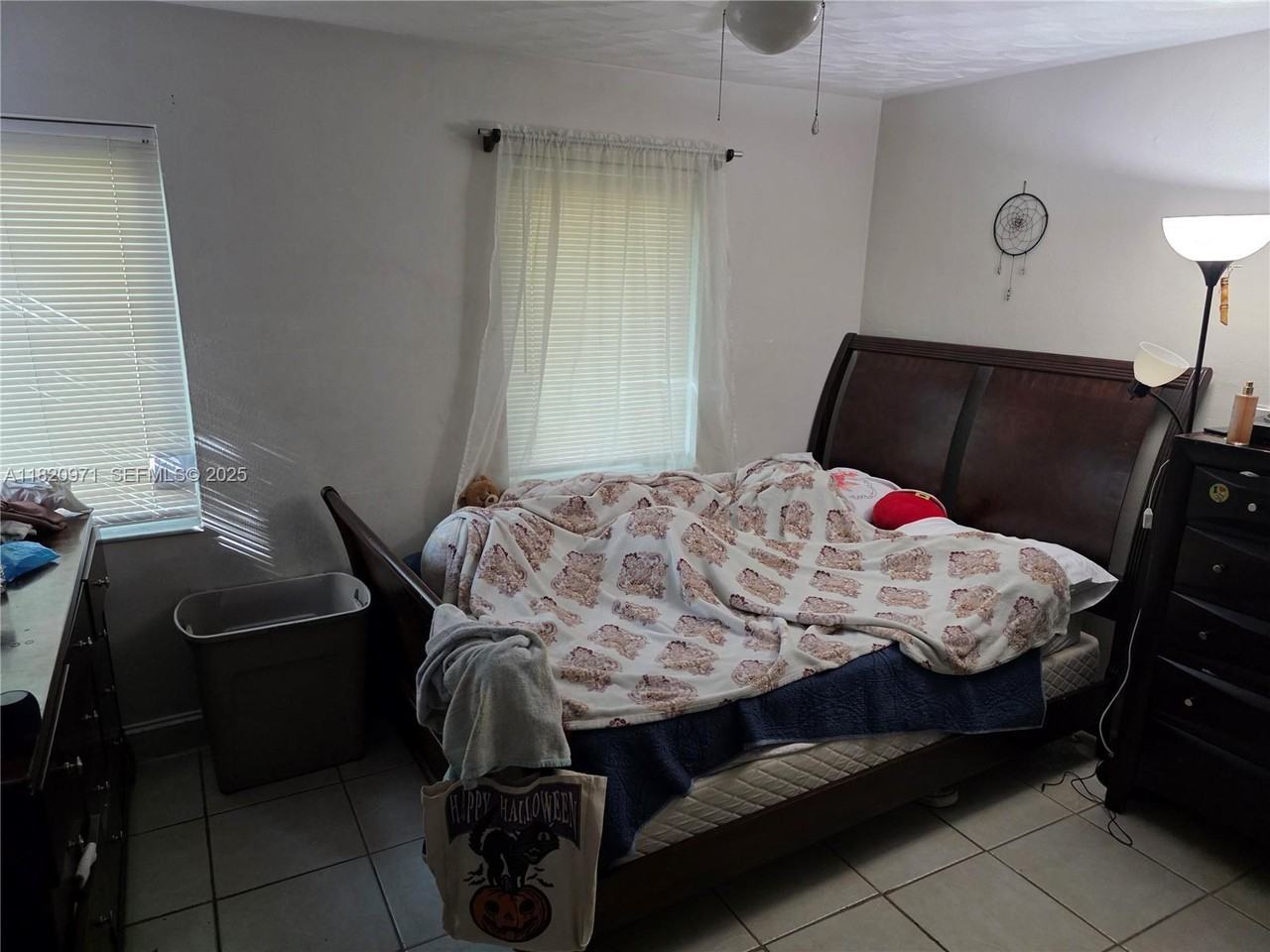 1101 Northeast 23rd Place #1 - Photo 7 of 18