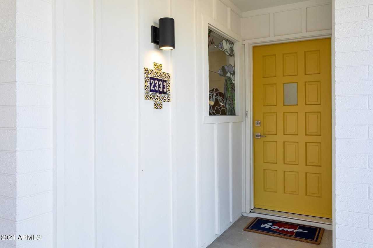 2333 E Paradise Dr - Photo 7 of 26