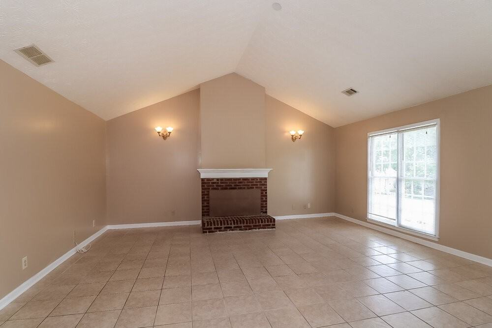 3935 Willowmeade Dr - Photo 5 of 25