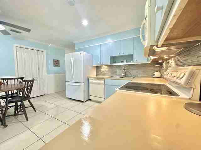13619 57th Place North - Photo 5 of 8