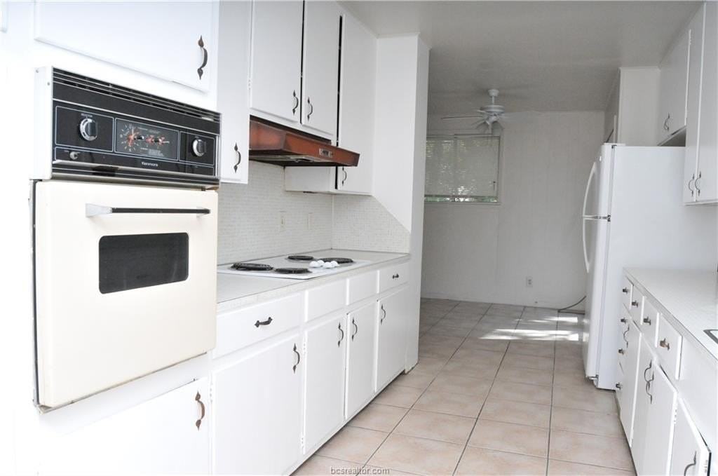 108 Moss St - Photo 4 of 10