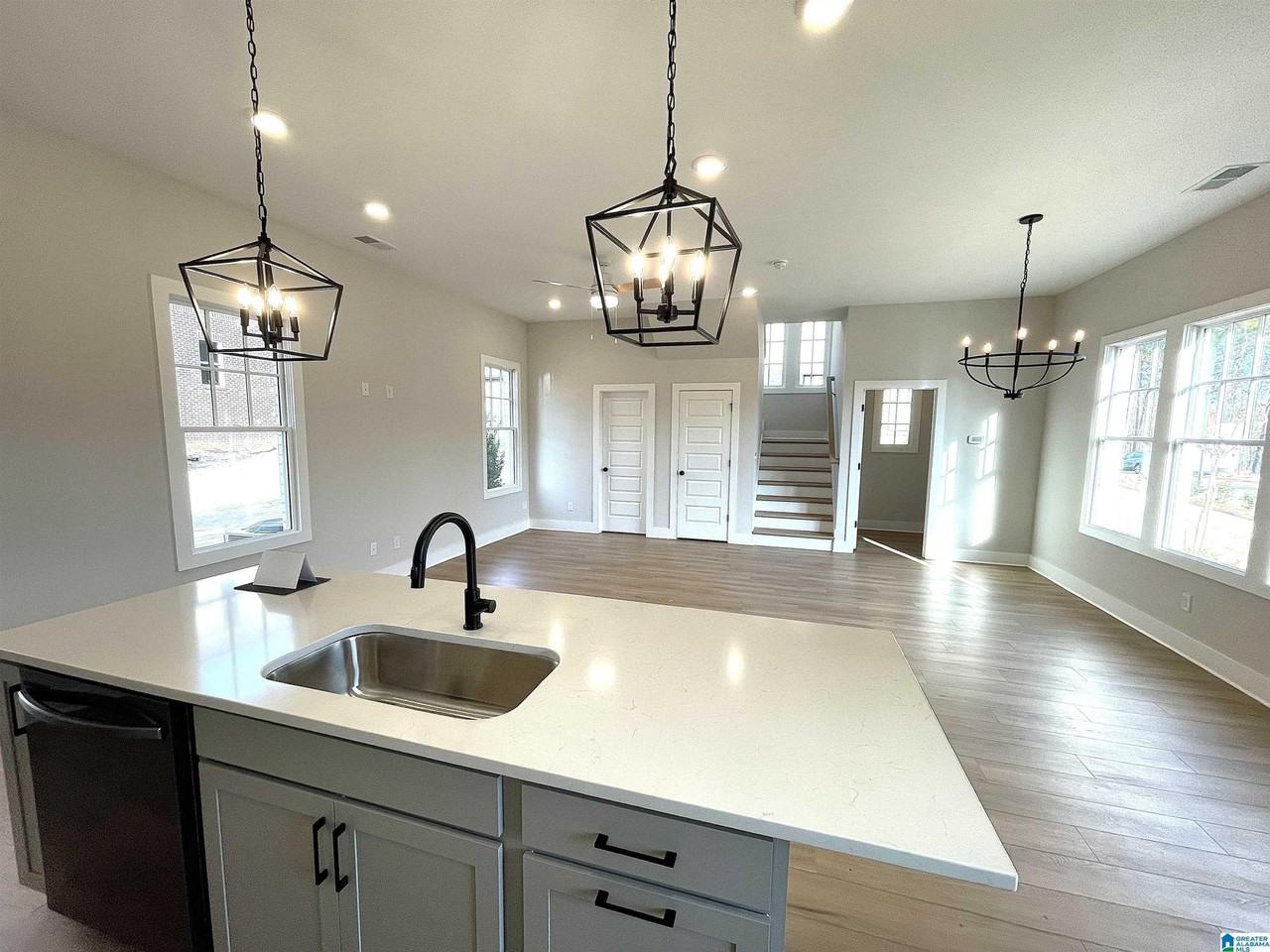 4767 Silas Ave - Photo 6 of 12