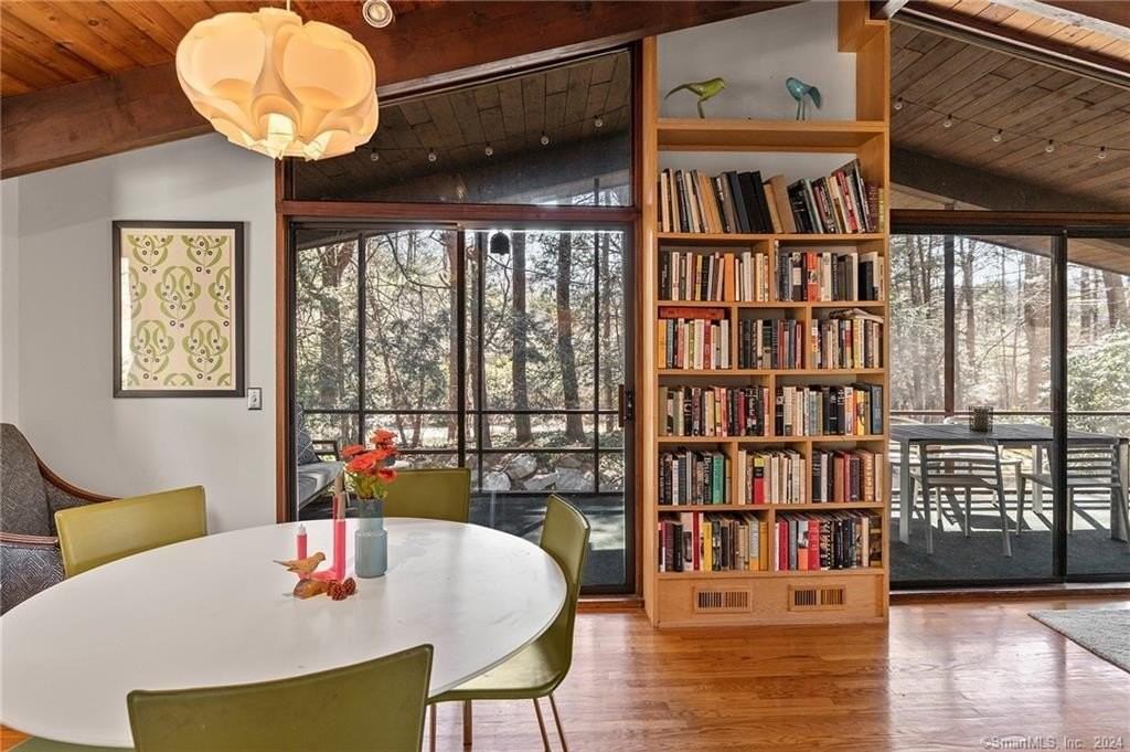 47 Florida Hill Rd - Photo 5 of 29