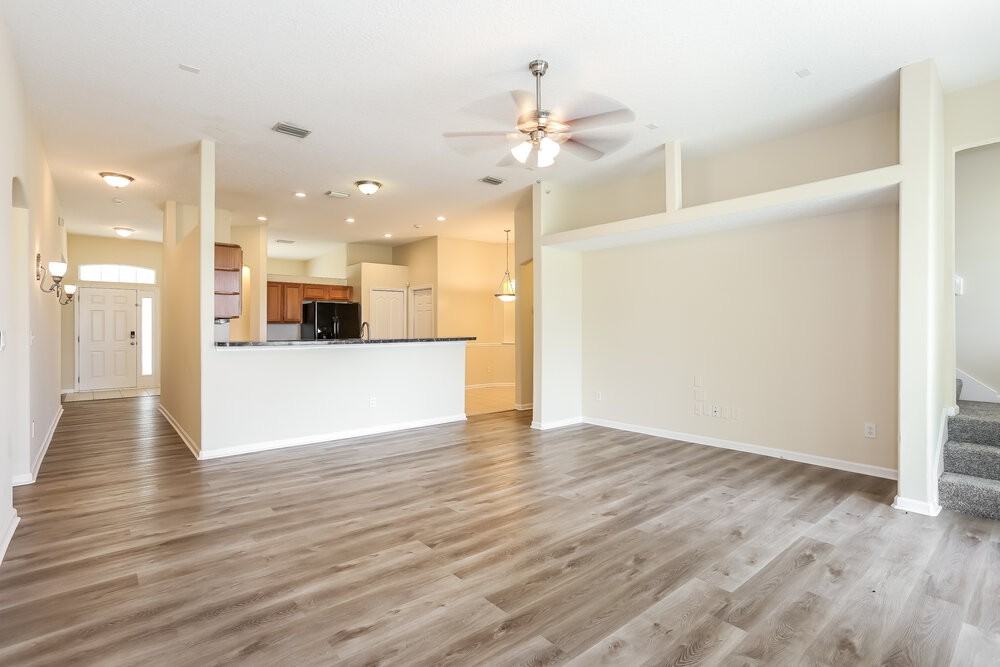 10367 Shelby Creek Rd S - Photo 4 of 17